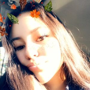 Meet your Posher, Mayra